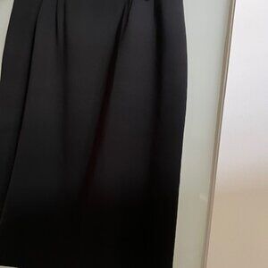 Le Suit Separates by Kasper Size 10 Black skirt